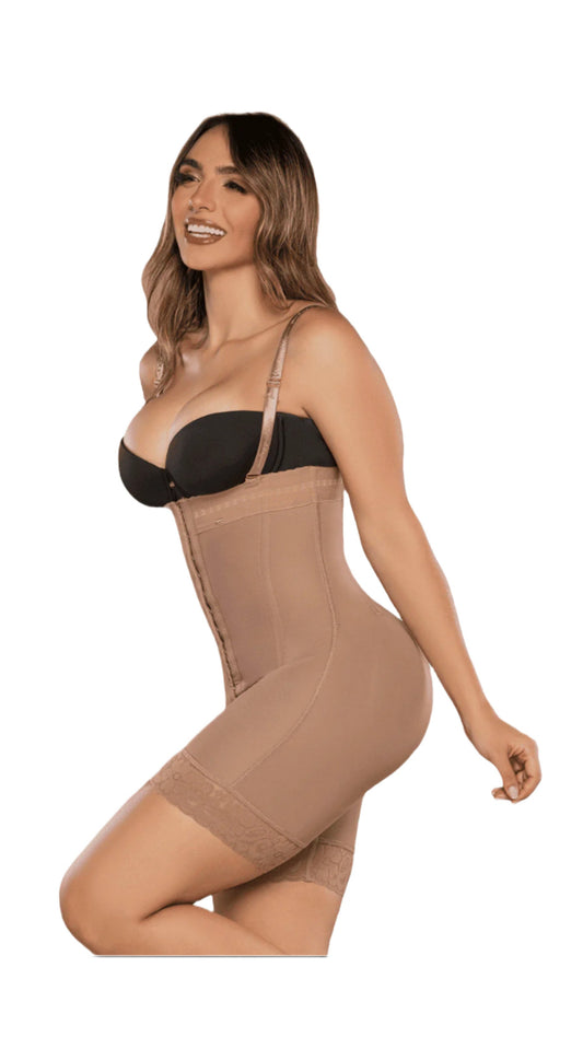 7144 INVISIBLE STRAPLESS WITH 5 RODS AND 3 LINES OF HOOKS